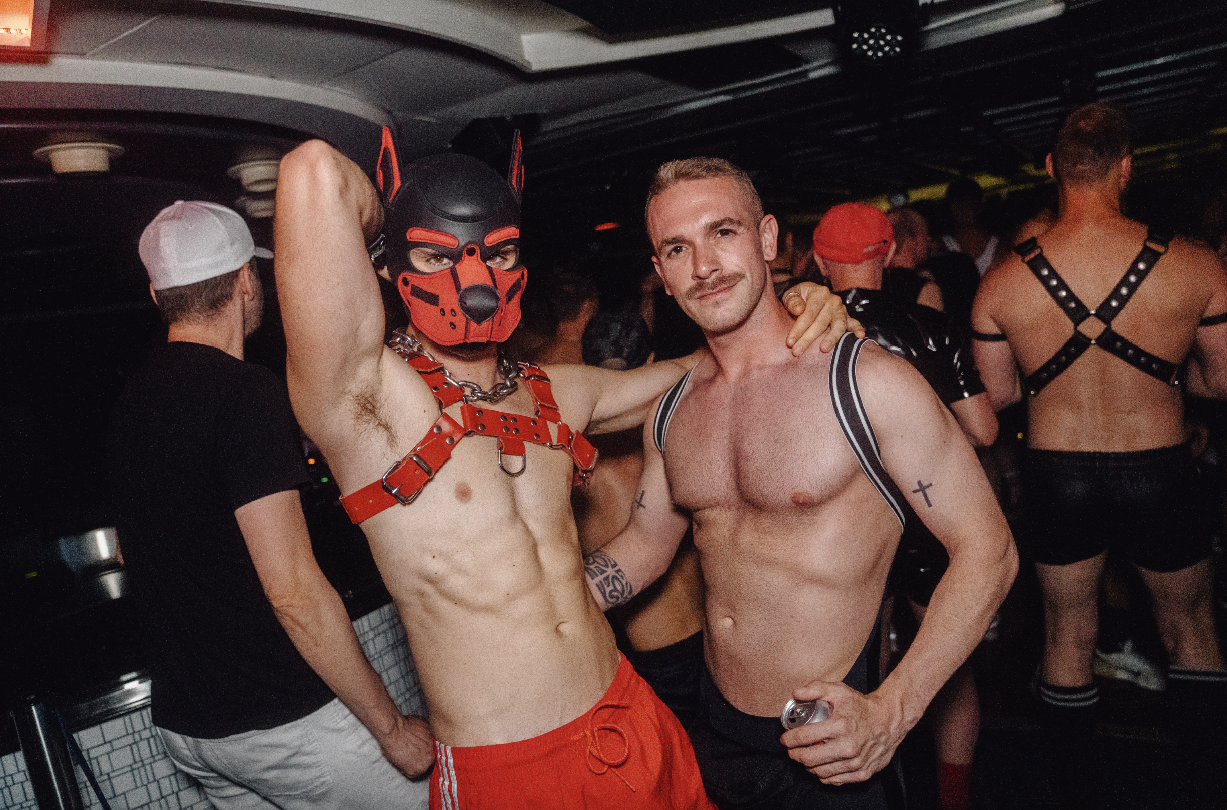 Deutsche Gay Kreuzfahrt – Adria Gay Cruise 2025 4 Puppy und Papi auf der deutschen Gay Cruise im Mittelmeer